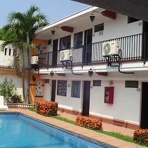 Hotel&suites Coral 3*, Puerto Vallarta México