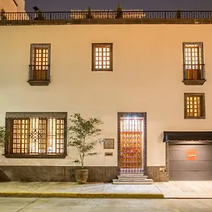 Casa Bruselas 2*, Guadalajara México